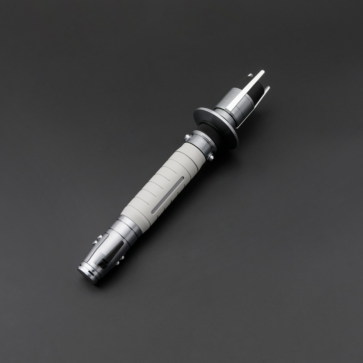 Shin Hati Lightsaber